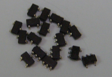 Ӧѹ1V-20VѹIC
